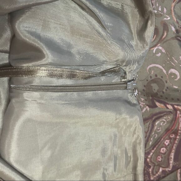 Lauren Ralph Lauren 💯% Silk Skirt Size 8P - Picture 7 of 11